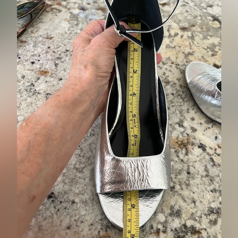 VIA SPIGA silver metallic leather heels - Picture 8 of 10